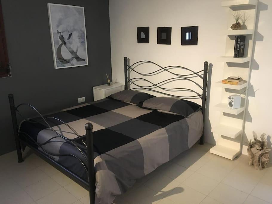 Studio Apartment With Pool In House Of Character. Birkirkara Bagian luar foto